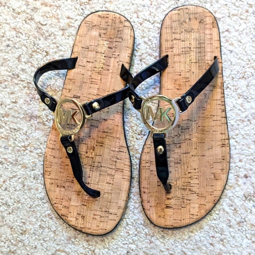 ๐SALE๐ Michael Kors Jet Set Sandals Women's Thong Sandals Jelly Flip Flop 7M - Picture 5 of 8